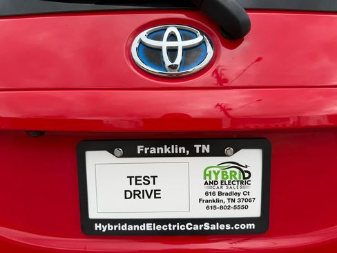 Used 2018 Toyota Prius C Two image 3