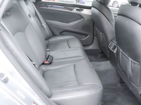 Used 2015 Hyundai Genesis 3.8 image 30