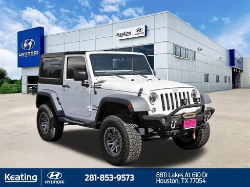 Used 2015 Jeep Wrangler Sport AWD/4WD image 3
