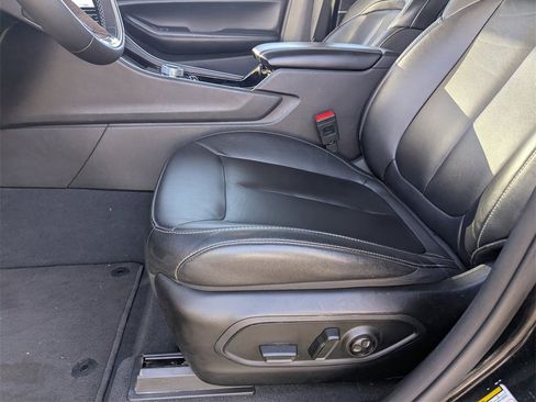 Used 2023 Jeep Grand Cherokee Limited image 15