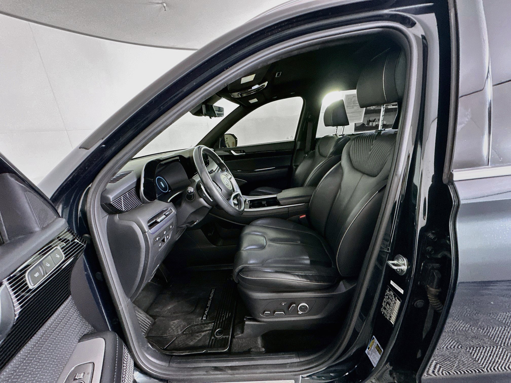 Used 2024 Hyundai Palisade Calligraphy AWD/4WD image 13