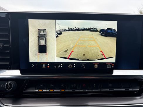 Used 2025 Chevrolet Silverado 1500 High Country image 25