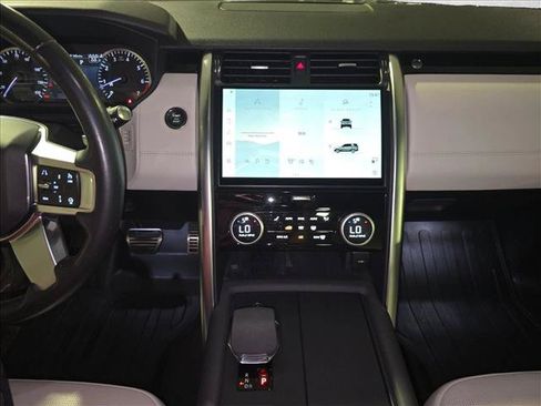 Used 2023 Land Rover Discovery S R-Dynamic AWD/4WD image 22
