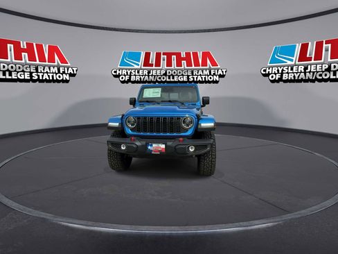 New 2026 Jeep Gladiator Rubicon w/ Steel Power Dome Hood Package image 3