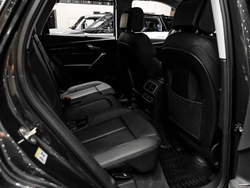 Used 2018 Audi Q5 2.0T Premium Plus w/ Premium Plus Package AWD/4WD image 41