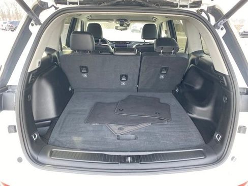 Used 2023 Jeep Grand Cherokee Limited image 21