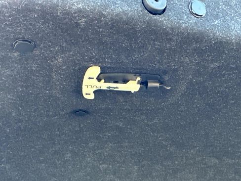 New 2025 Nissan Sentra SV image 17