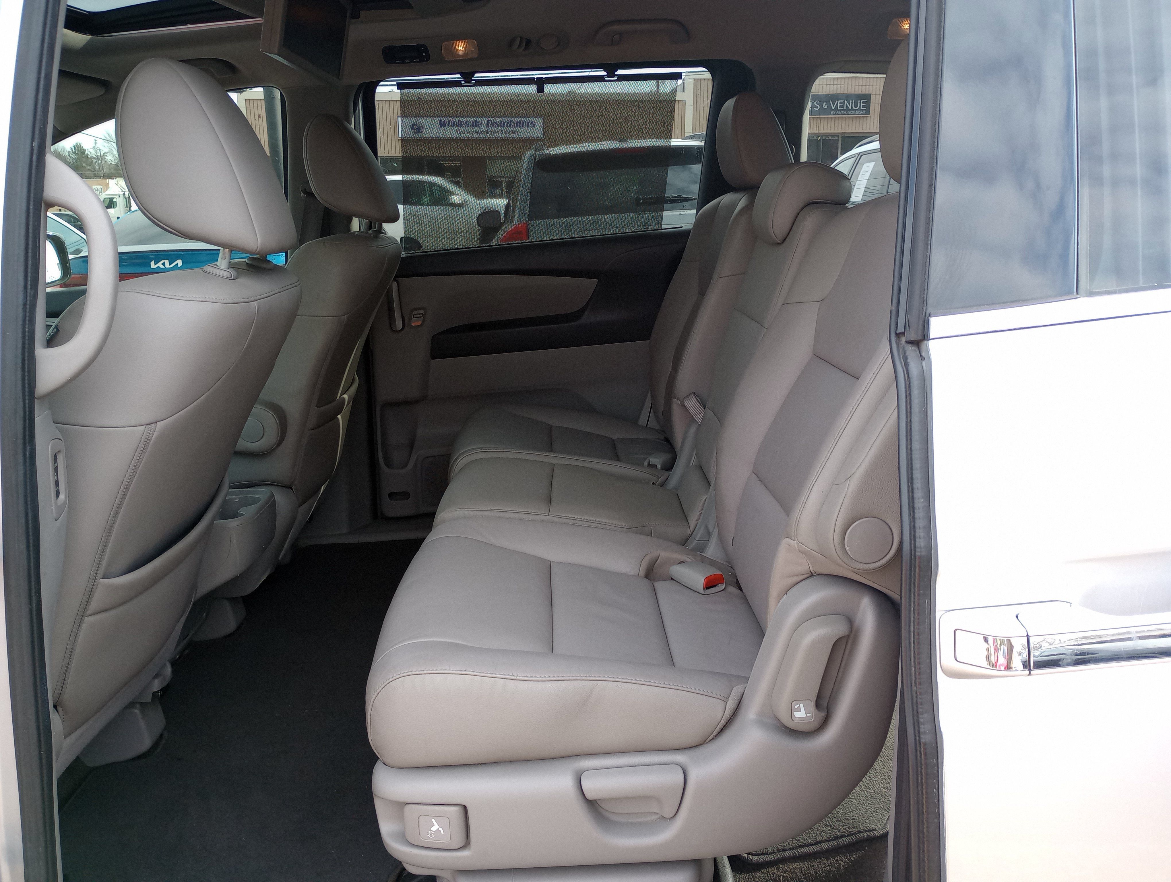 Used 2013 Honda Odyssey Touring image 11