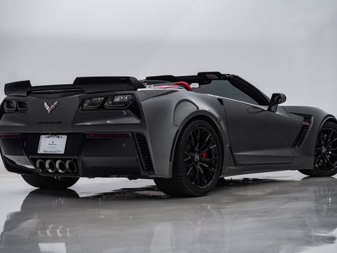 Used 2016 Chevrolet Corvette Z06 w/ 3LZ Preferred Equipment Group RWD image 11
