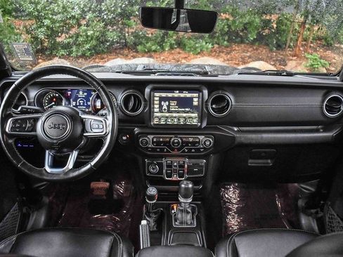 Used 2023 Jeep Wrangler Unlimited Sahara w/ Cold Weather Group image 11