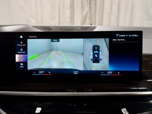 Used 2023 BMW X7 xDrive40i w/ Premium Package image 15