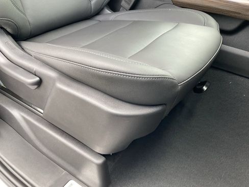 Used 2025 Chevrolet Silverado 3500 LT w/ All Star Edition image 16