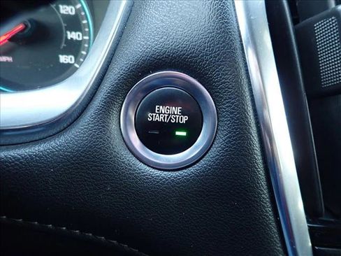 Used 2023 Chevrolet Traverse LT AWD/4WD image 25