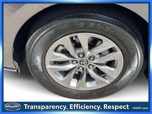Used 2022 Toyota Sienna LE FWD image 14