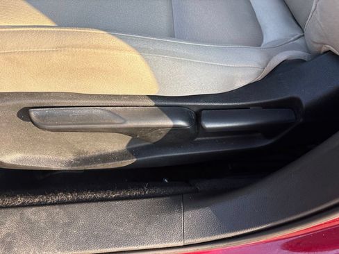 Used 2018 Honda Accord LX image 14