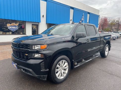 Used 2021 Chevrolet Silverado 1500 Custom image 1