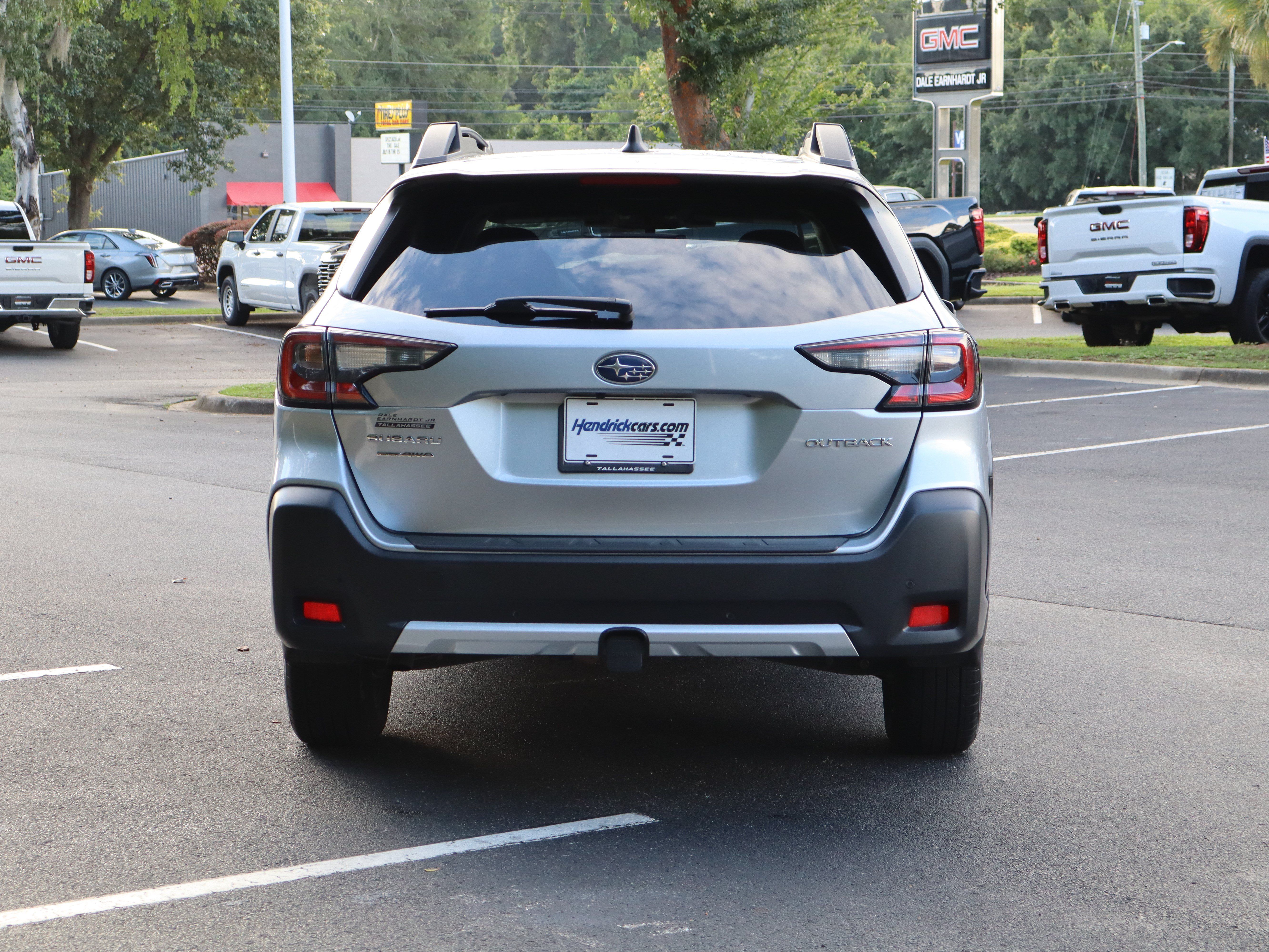 Used 2024 Subaru Outback Limited AWD/4WD image 9