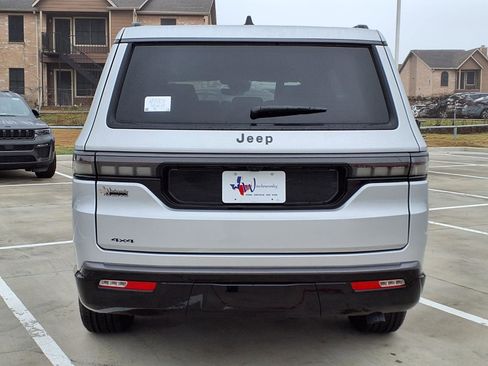 New 2026 Jeep Grand Wagoneer Limited w/ Convenience Group I AWD/4WD image 5