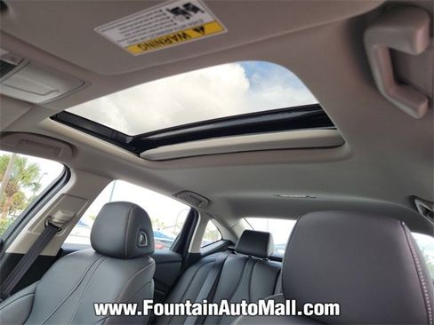 Used 2025 Acura TLX w/ Technology Package image 17