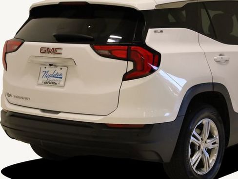 Used 2020 GMC Terrain SLE w/ Driver Convenience Package image 7