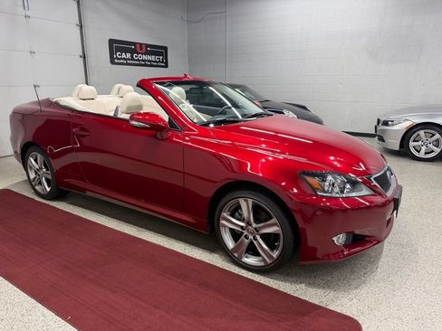 Used 2013 Lexus IS 250C RWD image 12