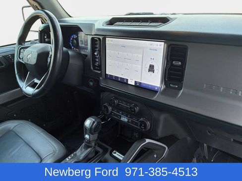 Used 2022 Ford Bronco Outer Banks w/ Sasquatch Package AWD/4WD image 24
