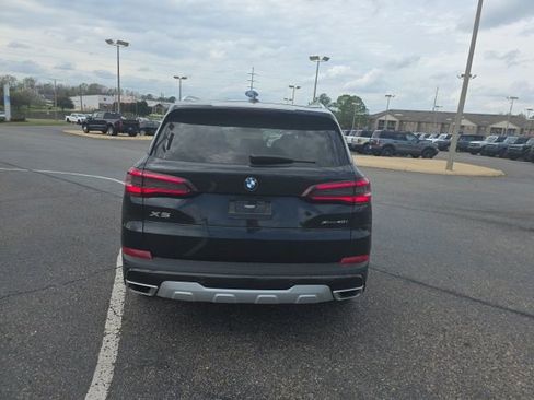 Used 2023 BMW X5 xDrive40i w/ Premium Package image 4