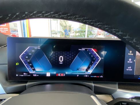 Used 2024 BMW 330i xDrive Sedan w/ Convenience Package image 26