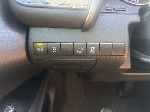 Used 2024 Toyota Camry XLE image 8