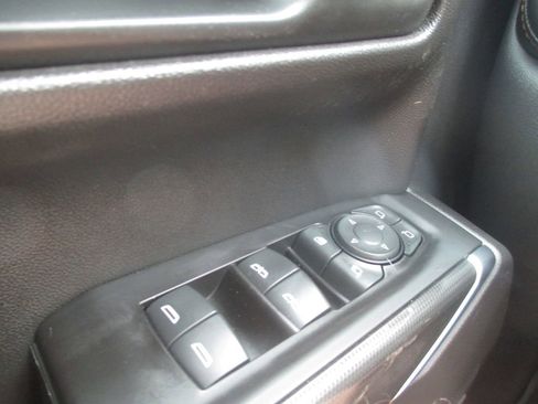 Used 2019 GMC Sierra 1500 AT4 w/ AT4 Preferred Package AWD/4WD image 31