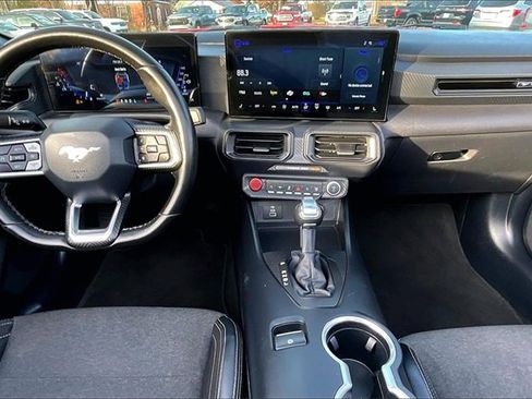 Used 2024 Ford Mustang Convertible image 18