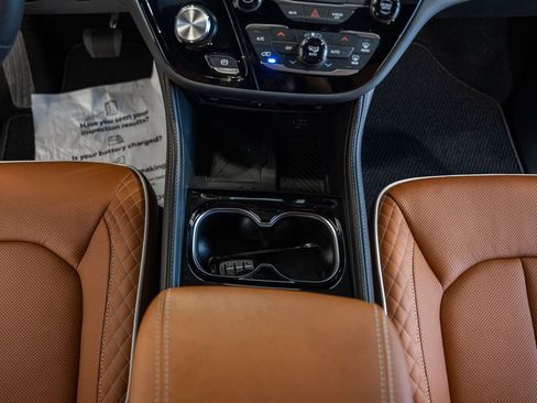 New 2026 Chrysler Pacifica Pinnacle AWD/4WD image 30