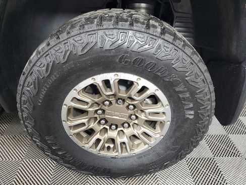 Used 2024 GMC Hummer EV 3X w/ Extreme Off-Road Package image 11