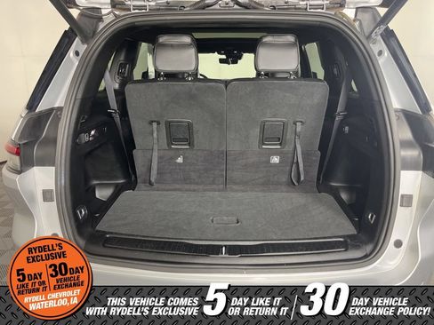 Used 2024 Jeep Grand Cherokee L Limited w/ Luxury Tech Group II AWD/4WD image 19