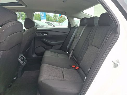 Used 2025 Honda Accord SE image 10