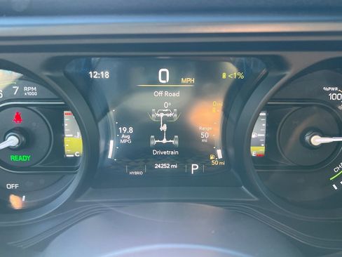 Used 2024 Jeep Wrangler High Altitude image 27