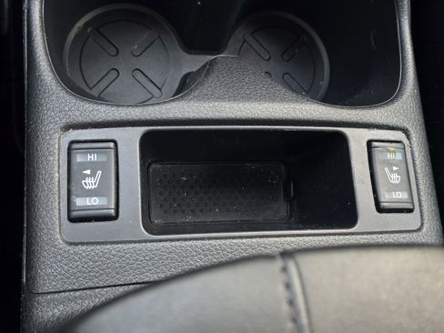 Certified 2022 Nissan Rogue Sport SV FWD image 22