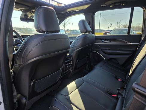 New 2026 Jeep Grand Cherokee Limited image 31