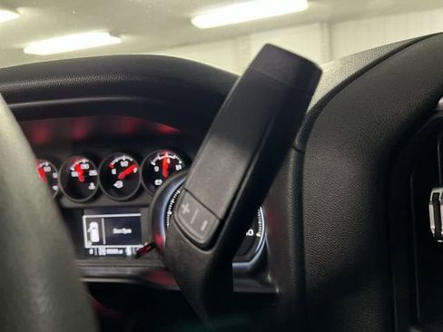 Used 2021 Chevrolet Silverado 1500 Custom image 15
