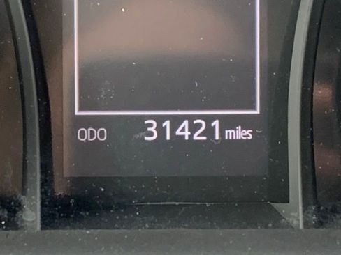 Used 2024 Toyota Camry SE image 21