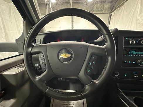 Used 2022 Chevrolet Express 3500 w/ Power Convenience Package image 19
