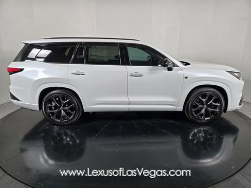 New 2026 Lexus TX 500h AWD image 3