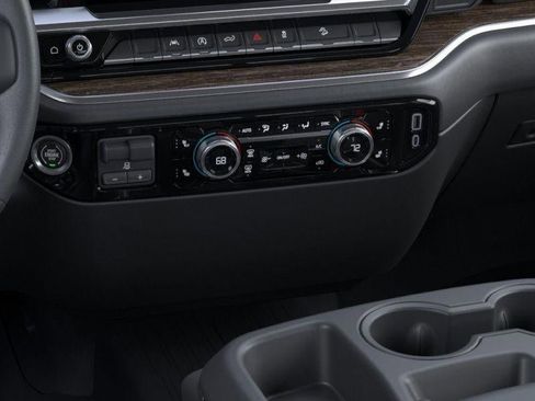 New 2026 GMC Sierra 1500 SLE AWD/4WD image 23