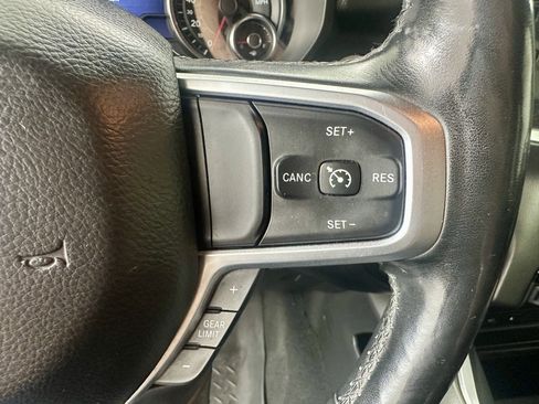 Used 2019 RAM 1500 Big Horn AWD/4WD image 16