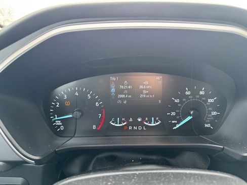 Used 2020 Ford Escape SE image 11