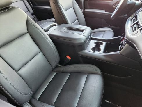 Certified 2024 Chevrolet Tahoe LT w/ Luxury Package AWD/4WD image 9