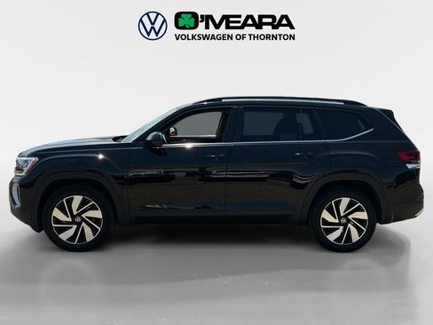 Used 2026 Volkswagen Atlas SE AWD/4WD image 2