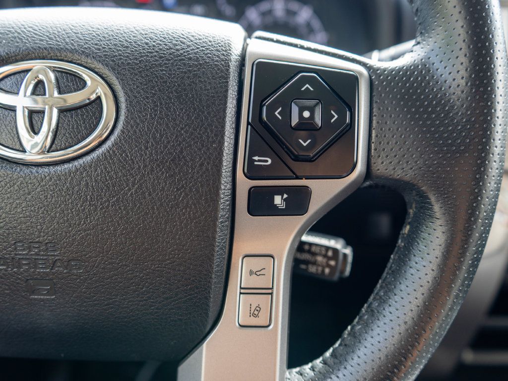 Used 2020 Toyota 4Runner SR5 Premium w/ Moonroof Package AWD/4WD image 19