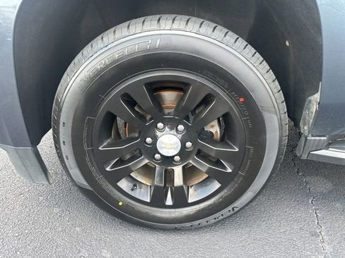 Used 2019 Chevrolet Tahoe LT image 32