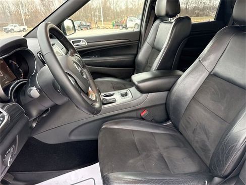 Used 2020 Jeep Grand Cherokee Altitude image 18